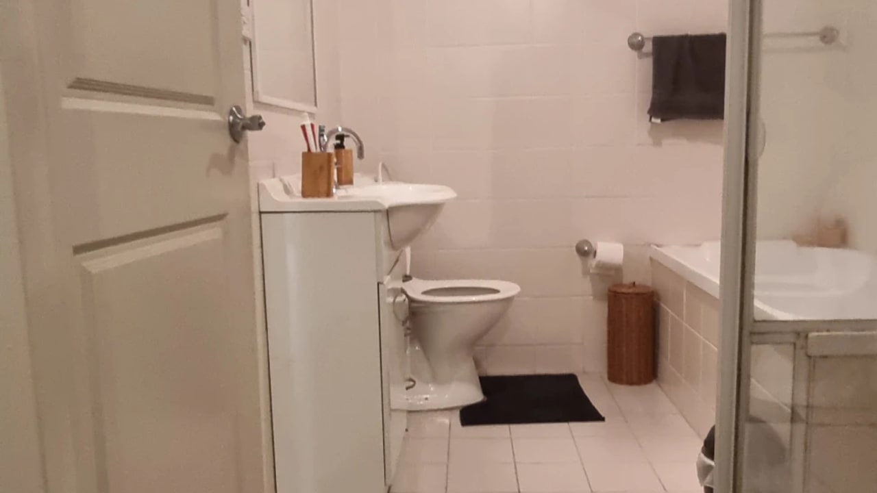 Furnished room with own bathroom