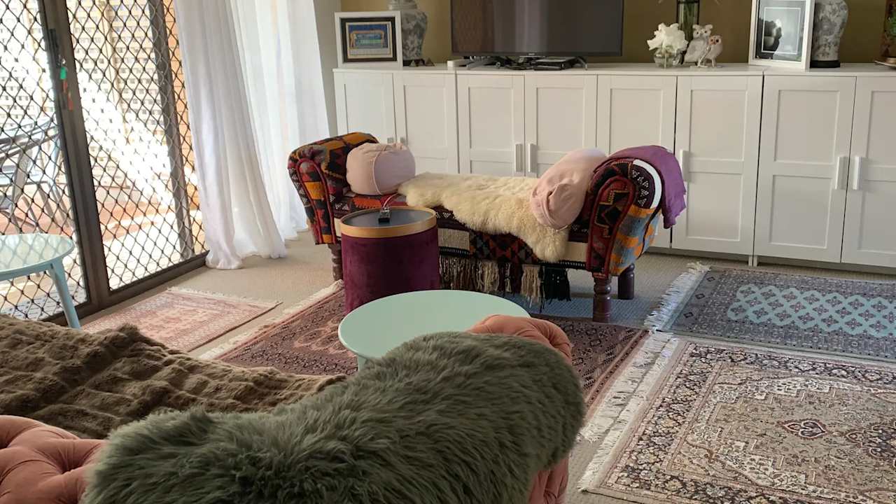 Unfurnished room in a flatshare