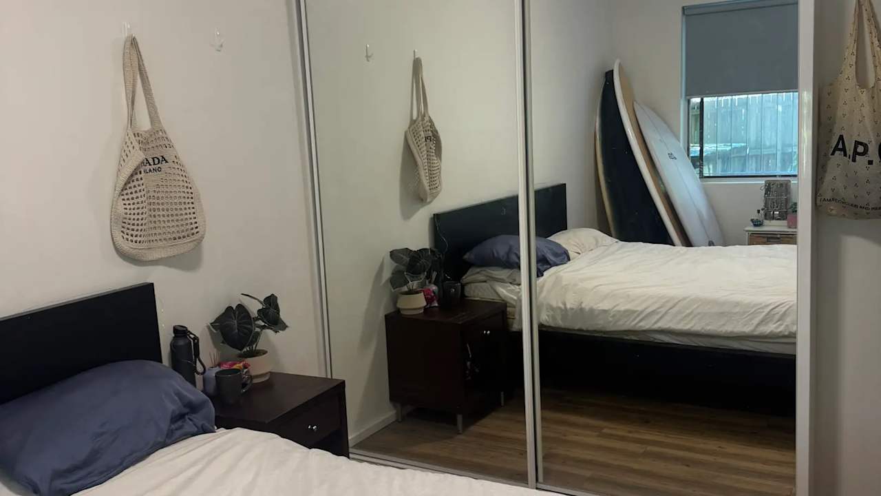 Room in a share house