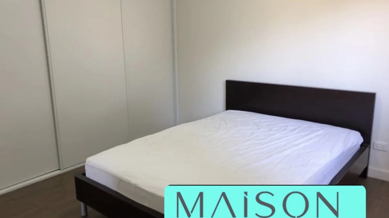 Furnished room studio flat for rent
