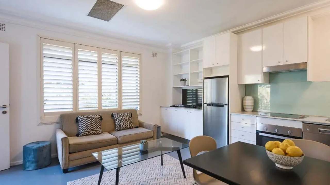 Furnished room studio flat for rent