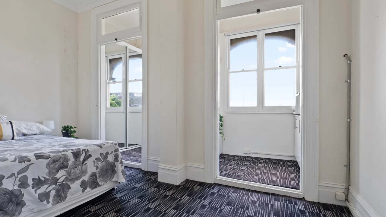 Furnished room with own bathroom