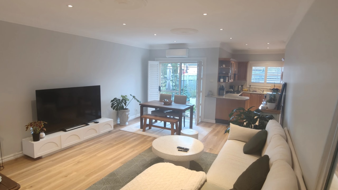 Whole property with 2 rooms for rent