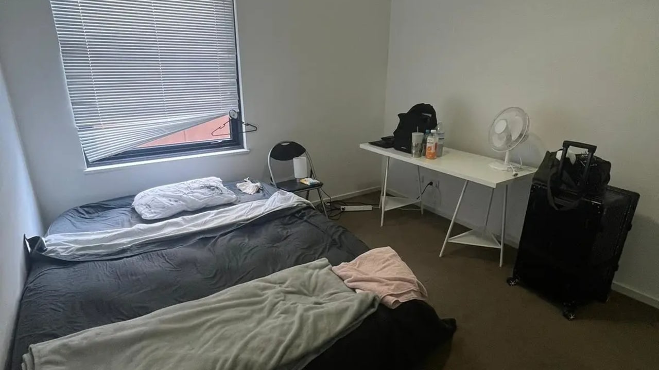 Furnished room in a flatshare