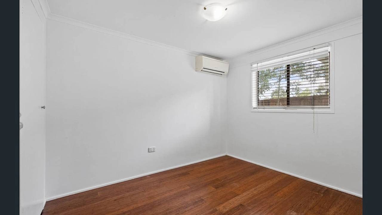 Whole property with 2 rooms for rent