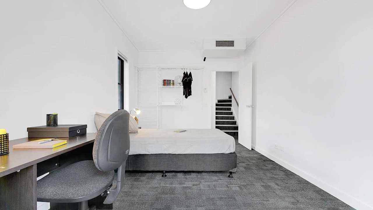 Furnished room in a share house