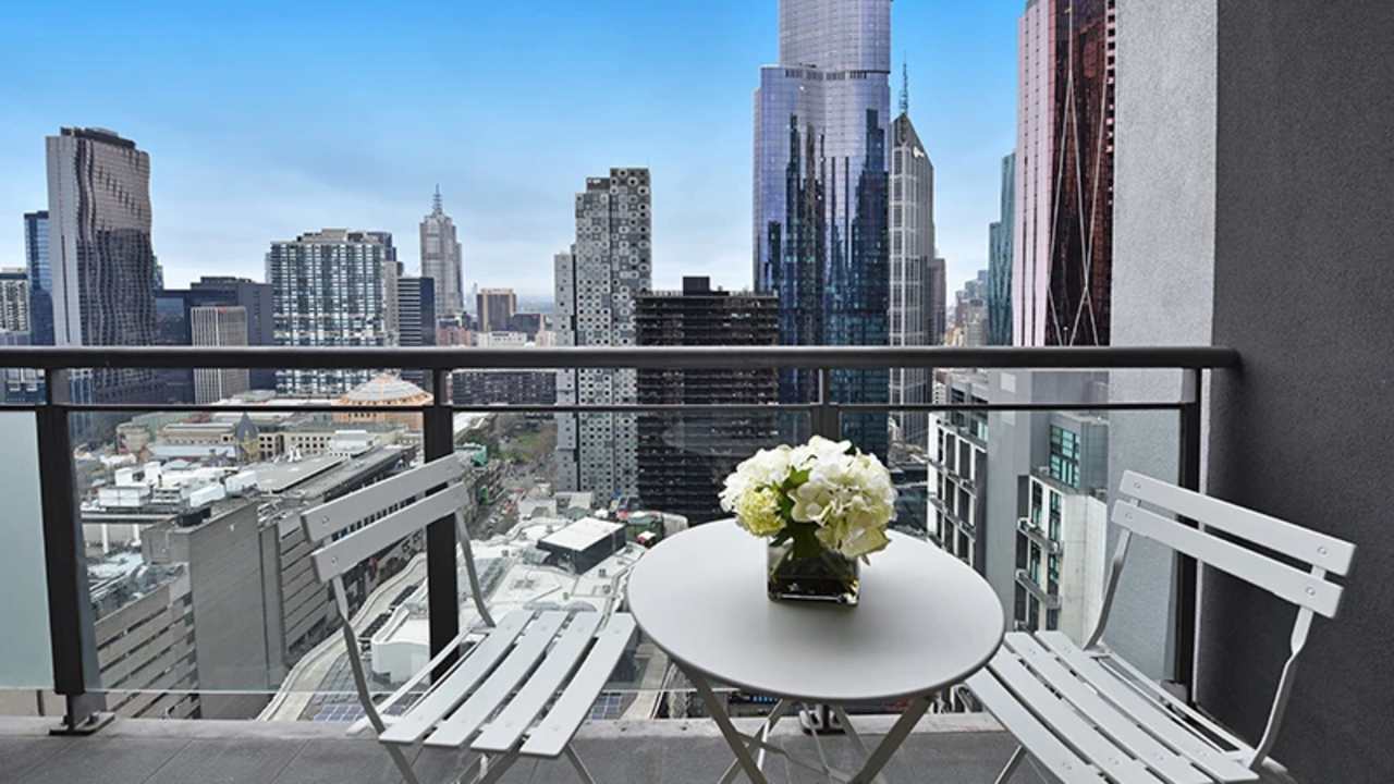 Whole property with 3 rooms for rent