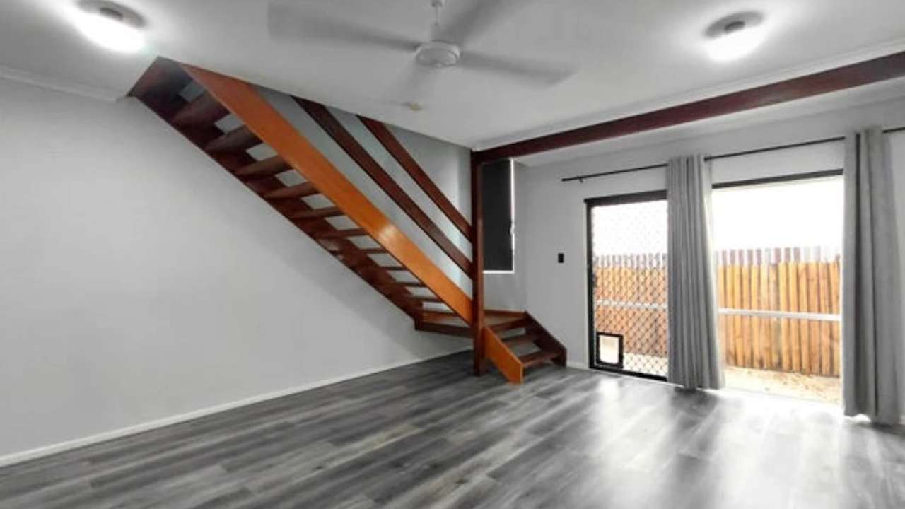 Unfurnished room in a flatshare