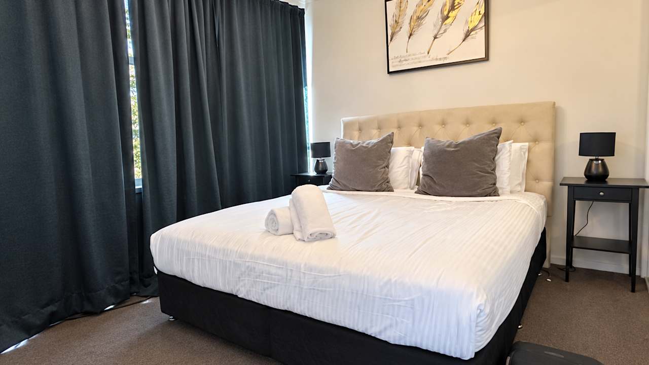 Whole property with 2 rooms for rent