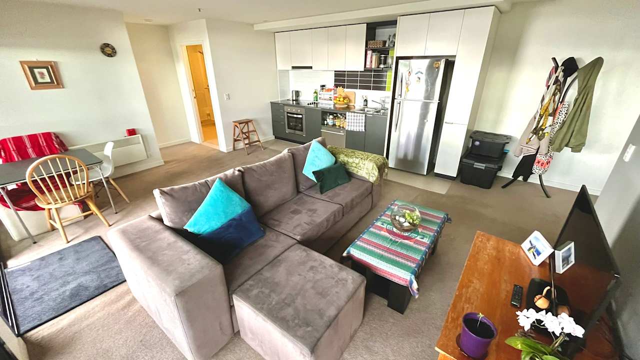 Whole property with 2 rooms for rent