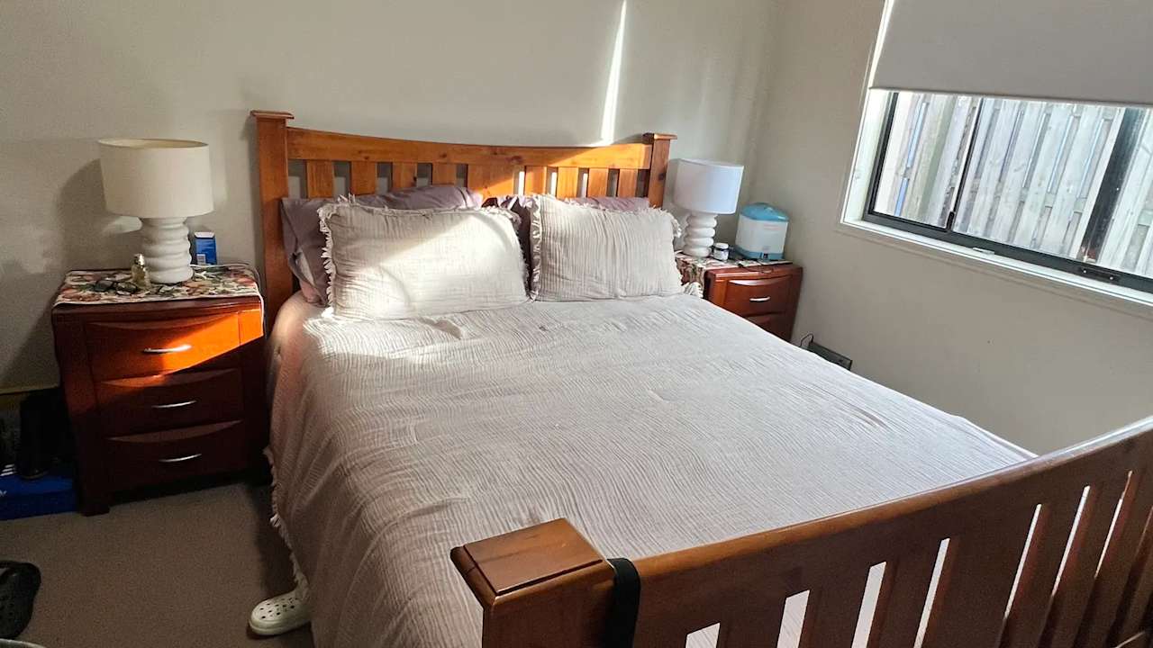 Room in a share house