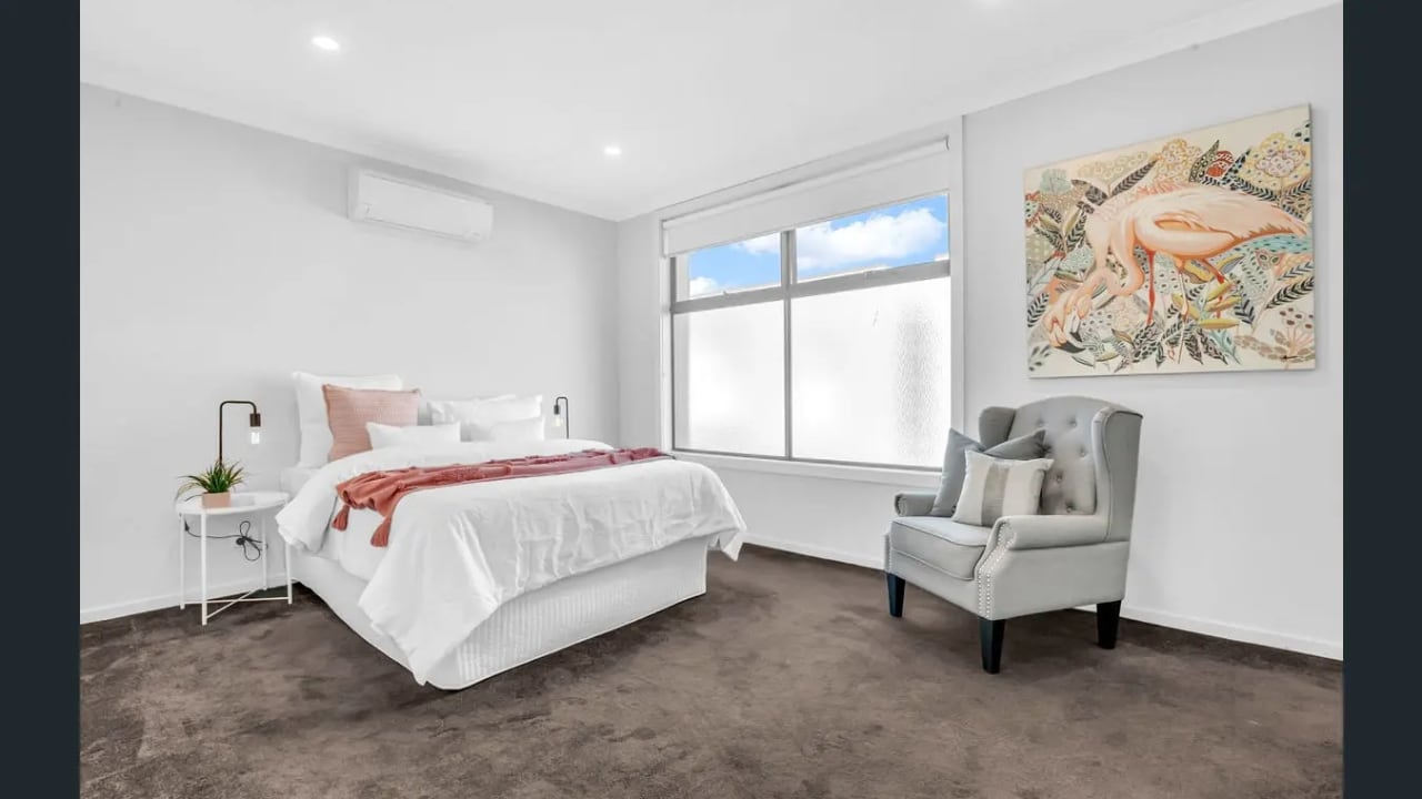 Room in a share house