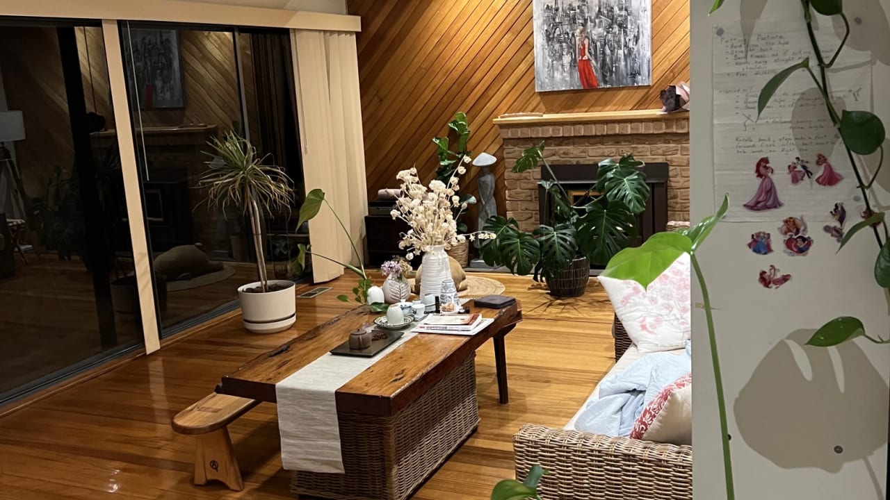 Furnished room in a share house