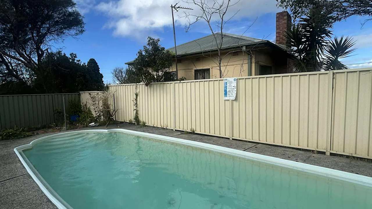 Unfurnished room in a share house