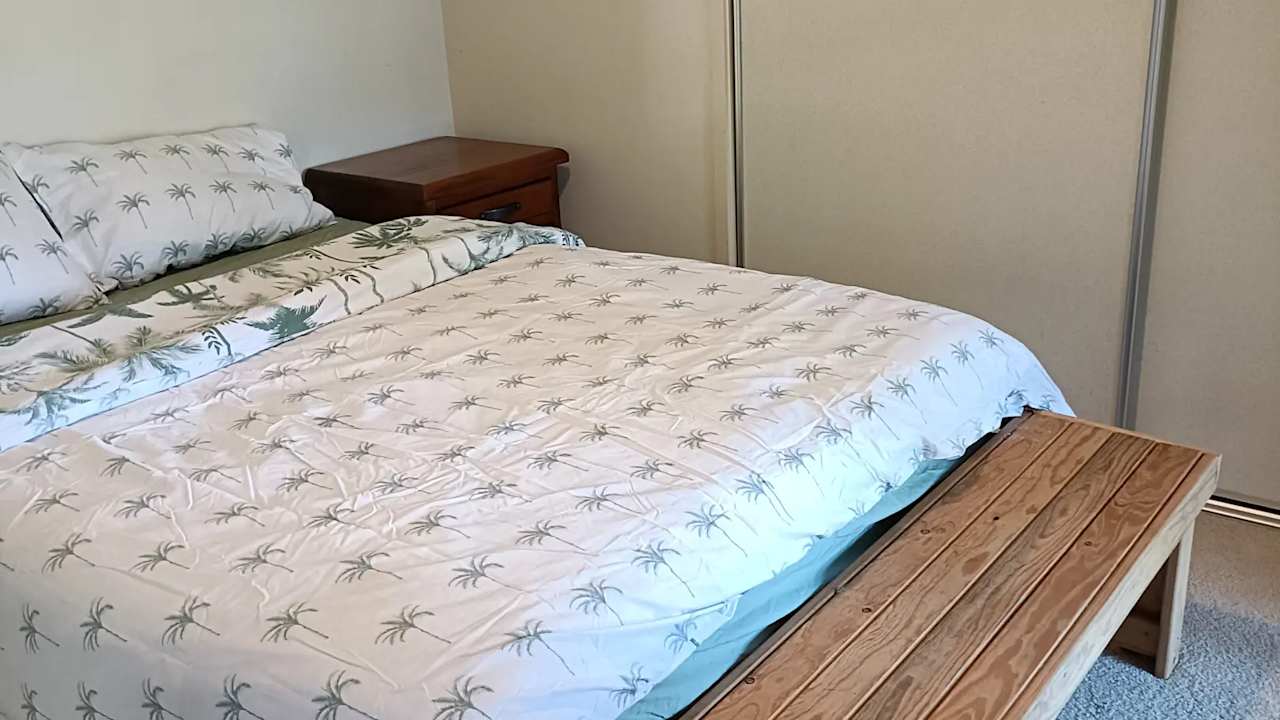 Furnished room in a share house