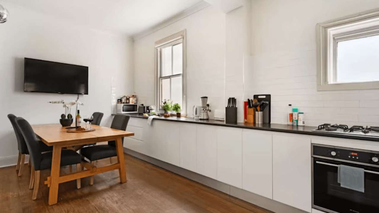 Furnished room in a share house