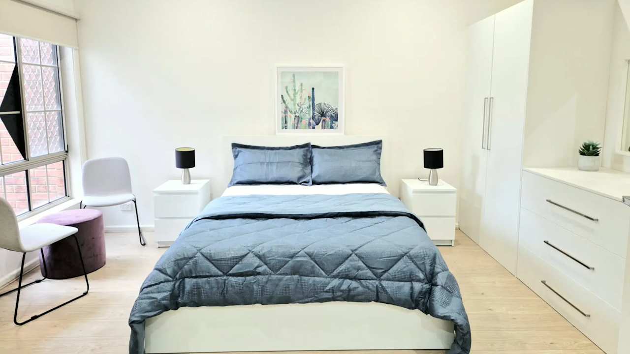 Furnished room in a share house