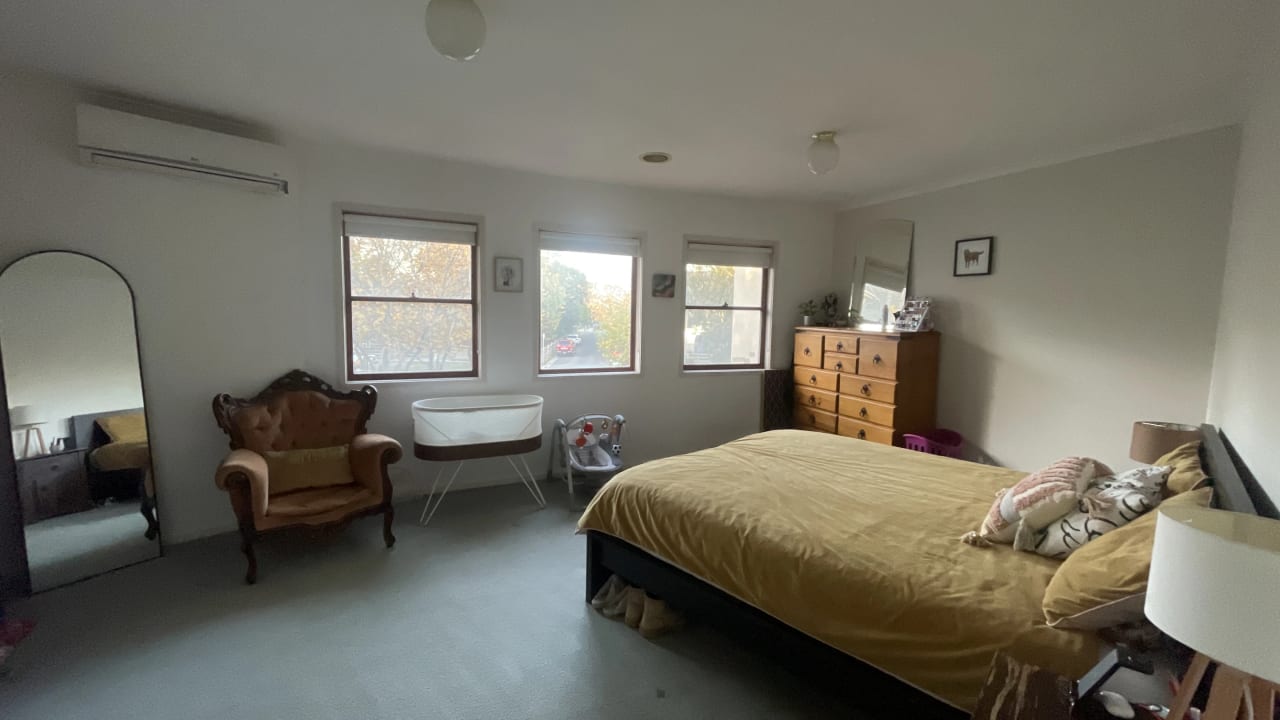 Whole property with 2 rooms for rent