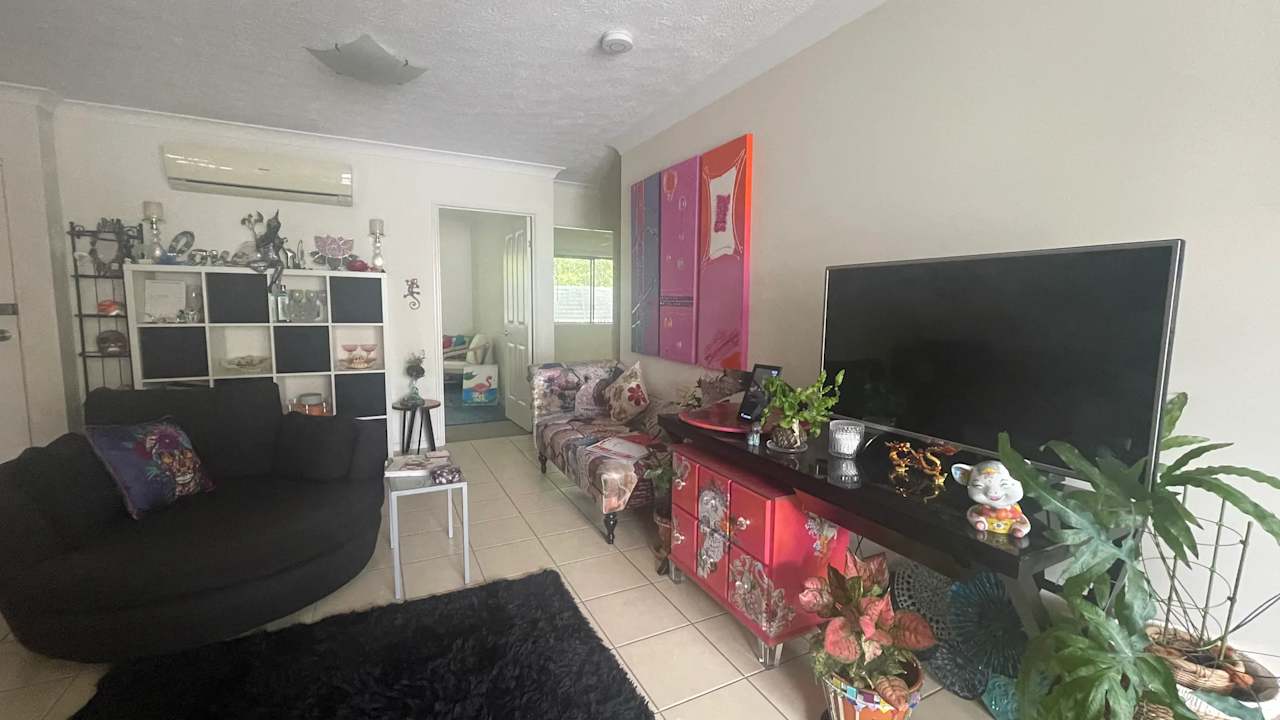 Unfurnished room with own bathroom