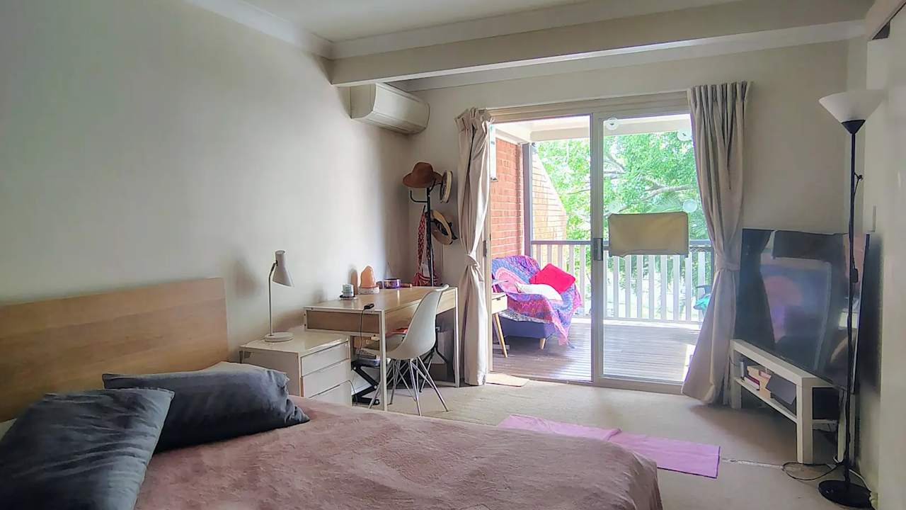 Furnished room with ensuite in a share house