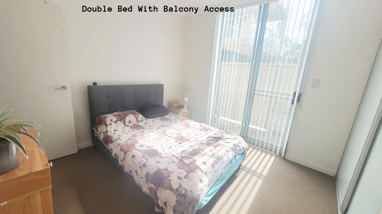 Furnished room in a flatshare