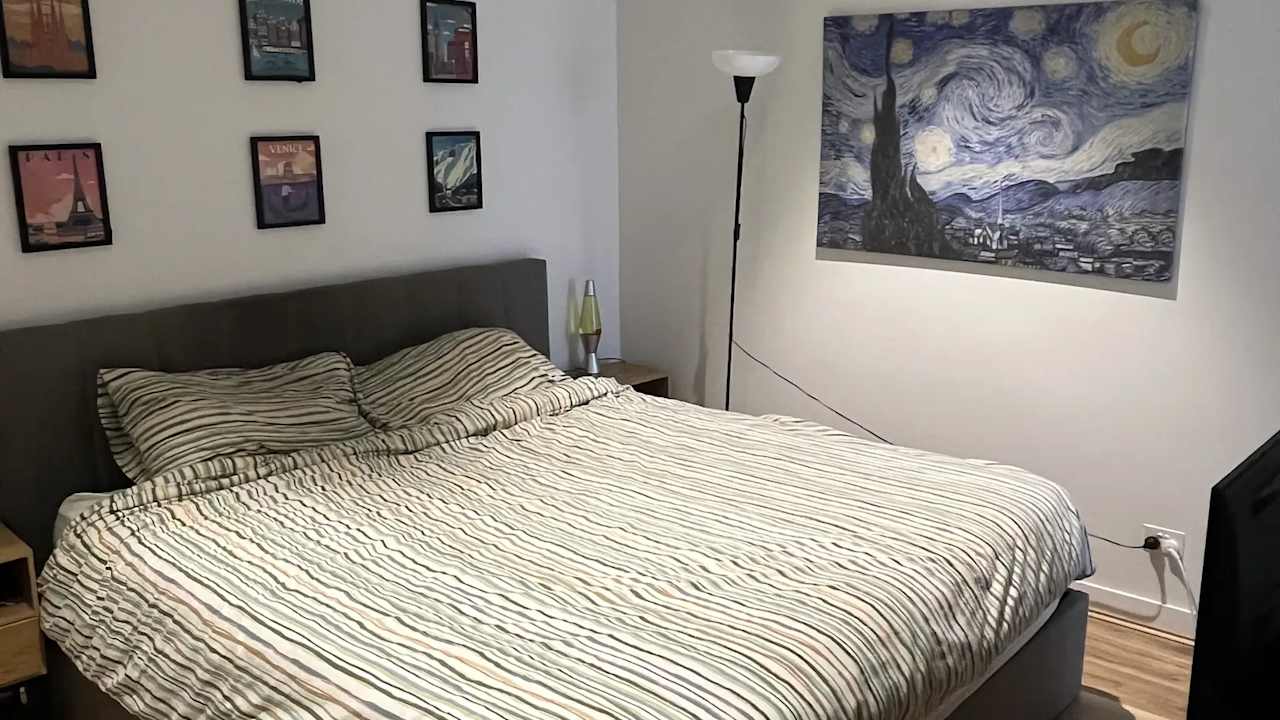 Unfurnished room with own bathroom