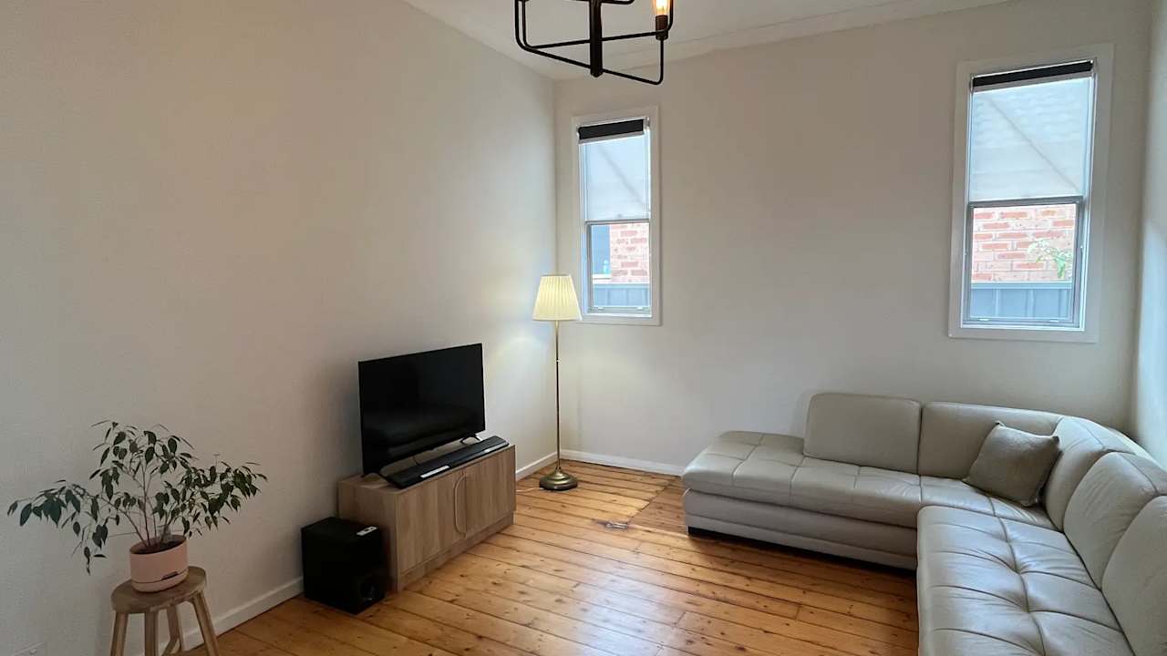 Room in a share house