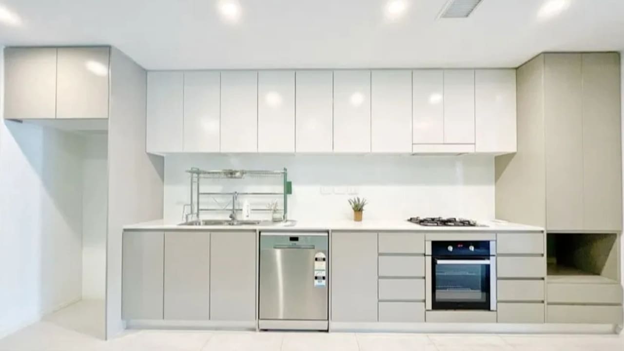 Furnished room with ensuite in a flatshare
