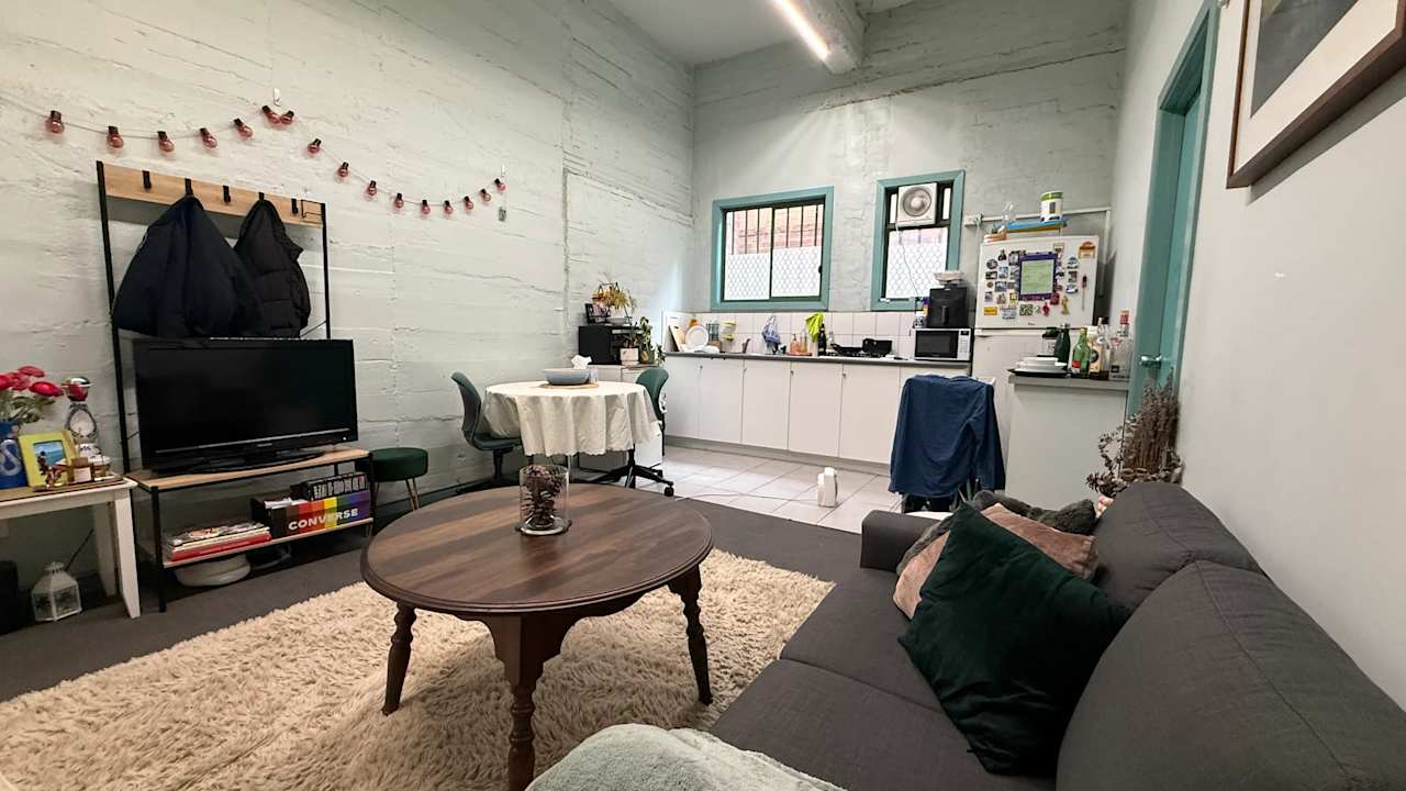 Furnished room in a share house