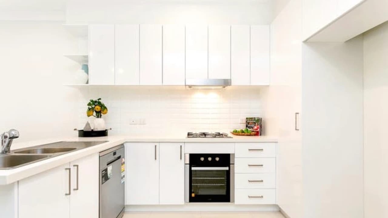 Room in a share house