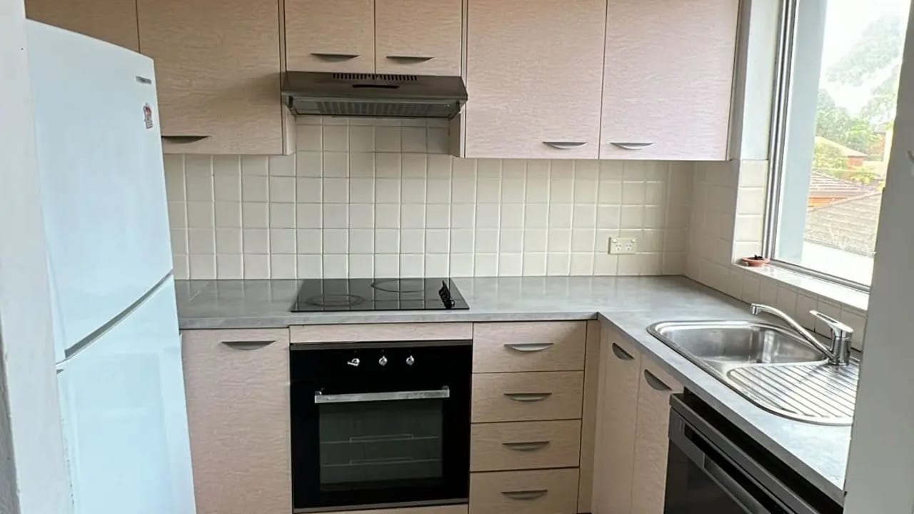 Whole property with 2 rooms for rent