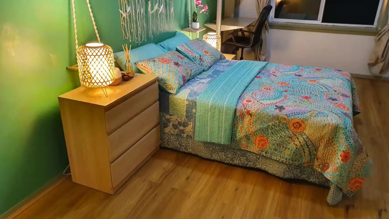 Furnished room in a share house