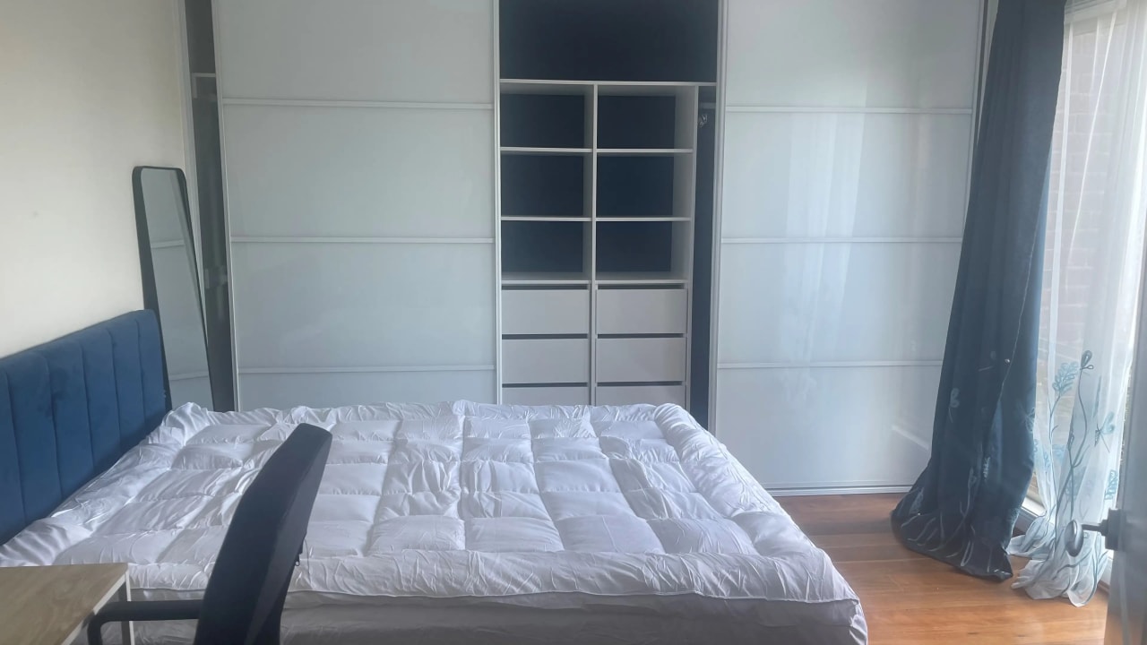 Furnished room with own bathroom