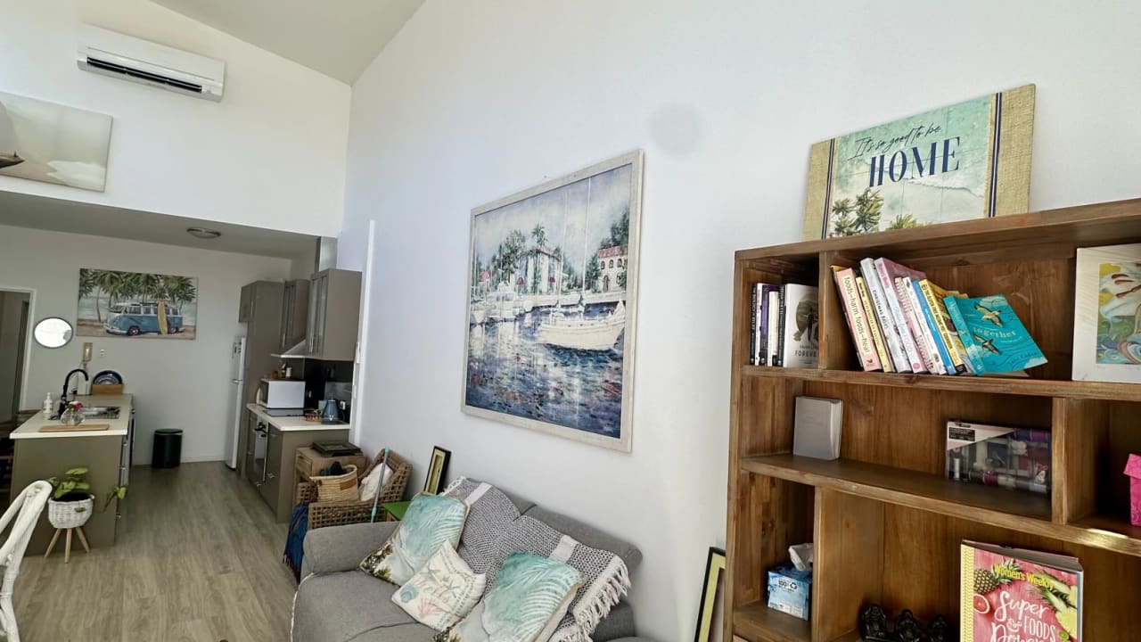 Whole property with 2 rooms for rent