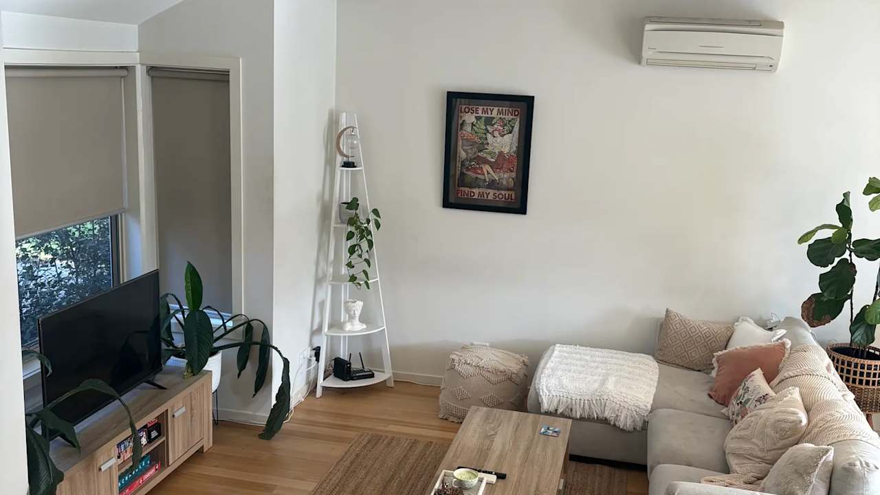 Unfurnished room with own bathroom