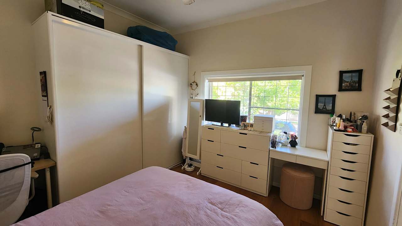 Unfurnished room in a share house