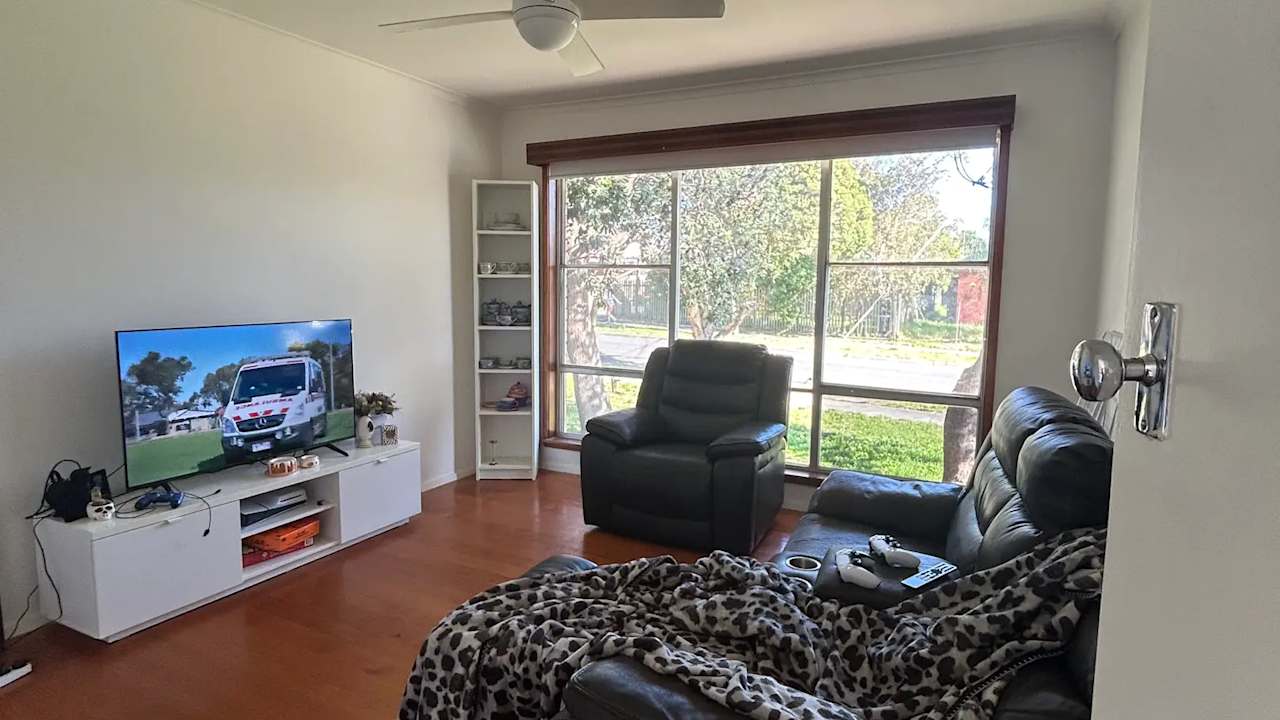 Unfurnished room in a share house