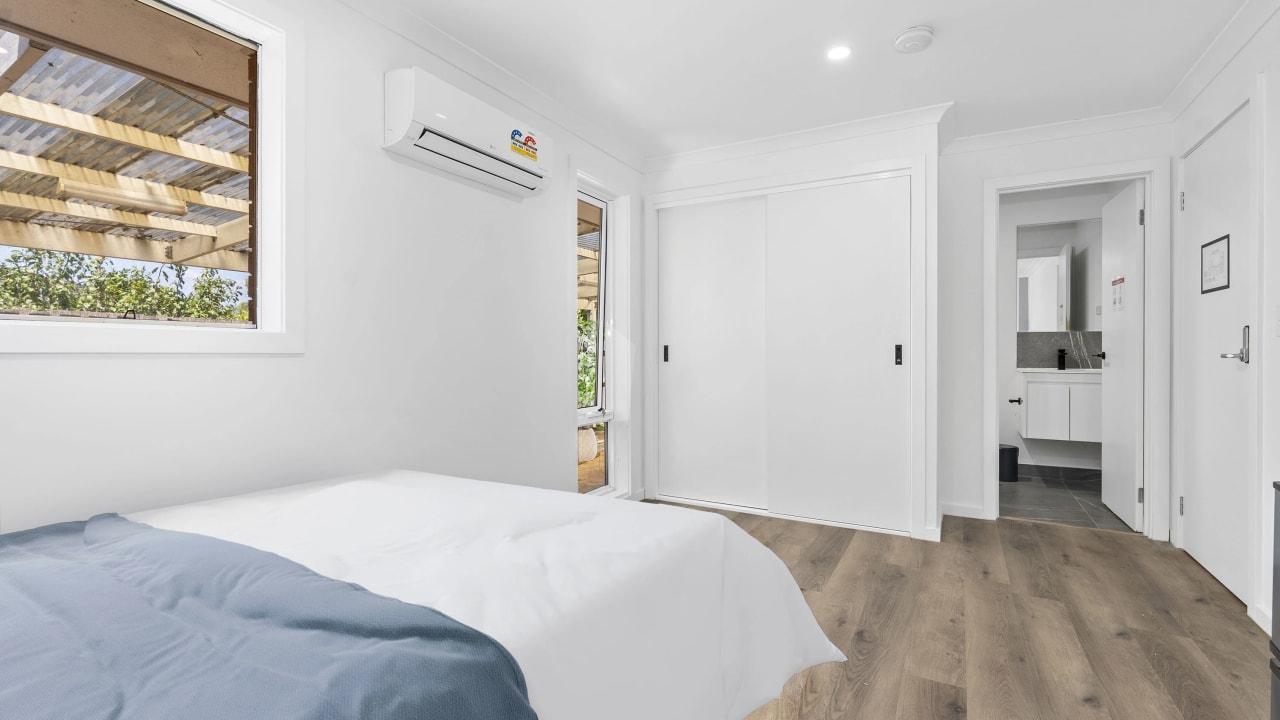 Furnished room with ensuite in a share house