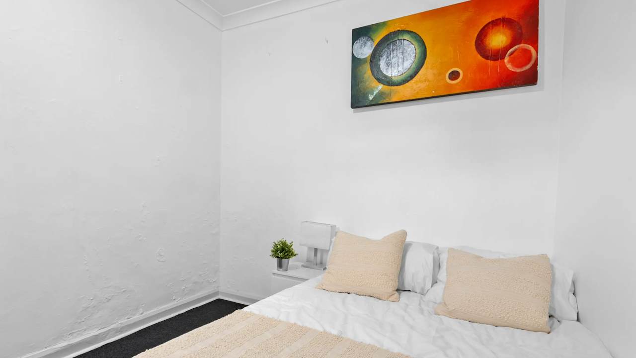 Furnished room in a share house