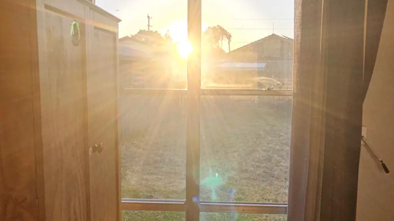 Room in a share house