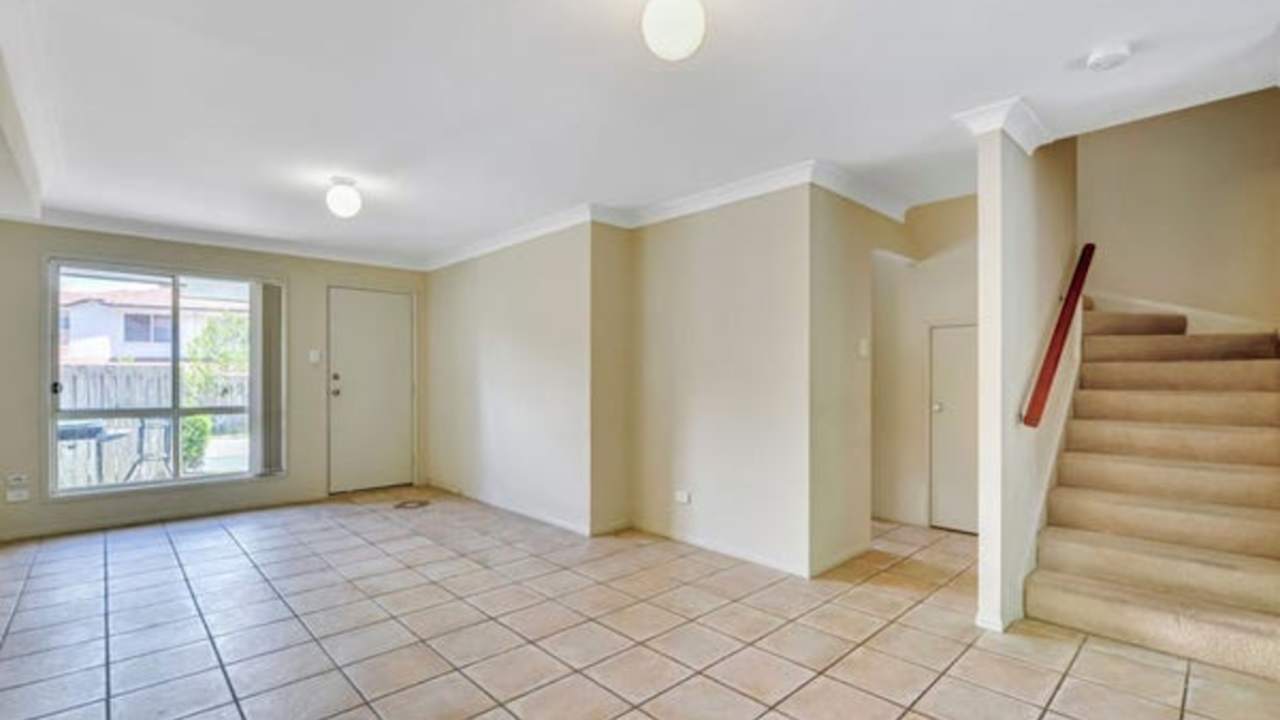 Unfurnished room with own bathroom