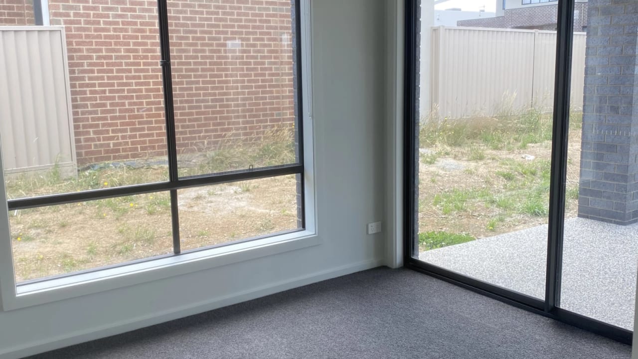 Room in a share house
