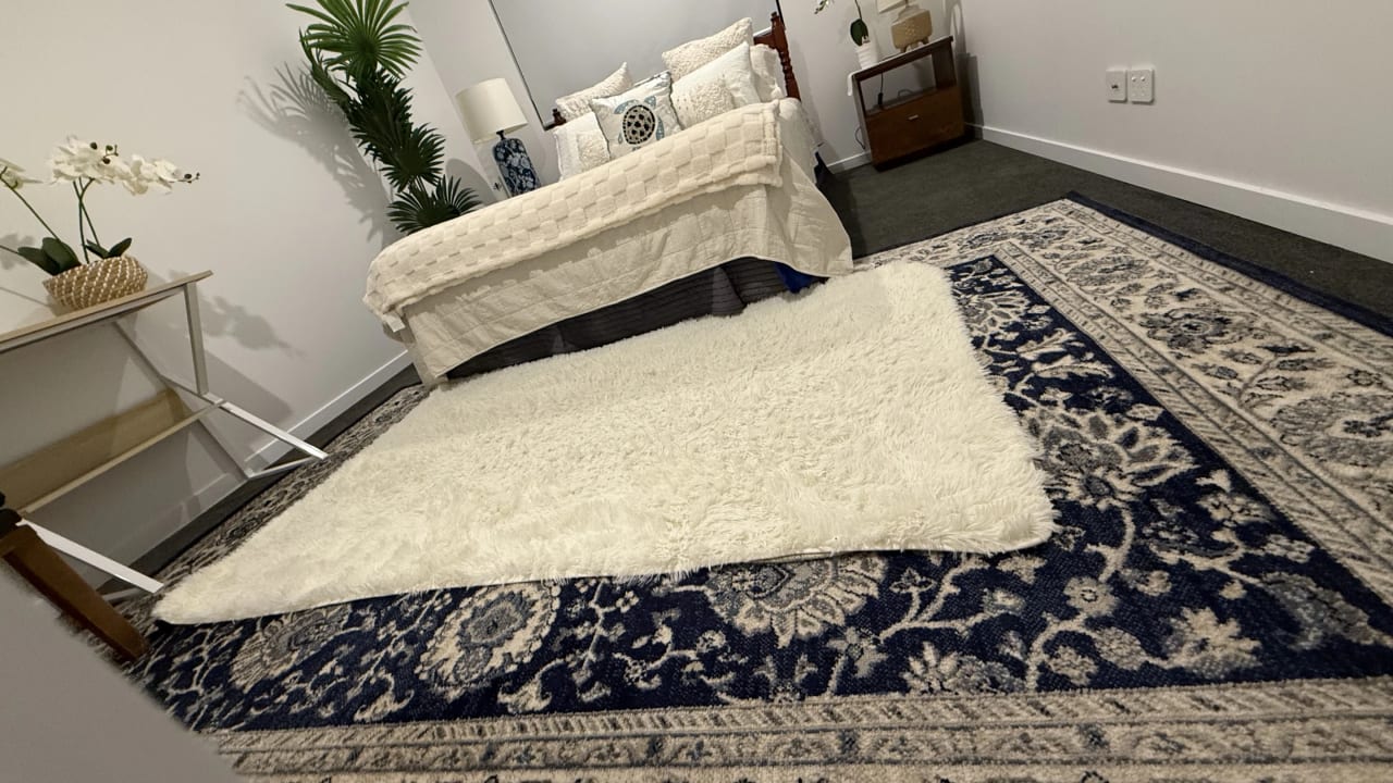 Furnished room with ensuite in a flatshare