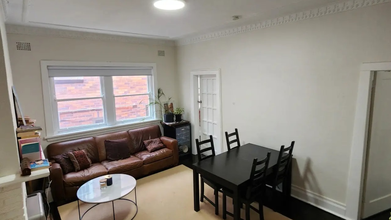 Furnished room in a flatshare