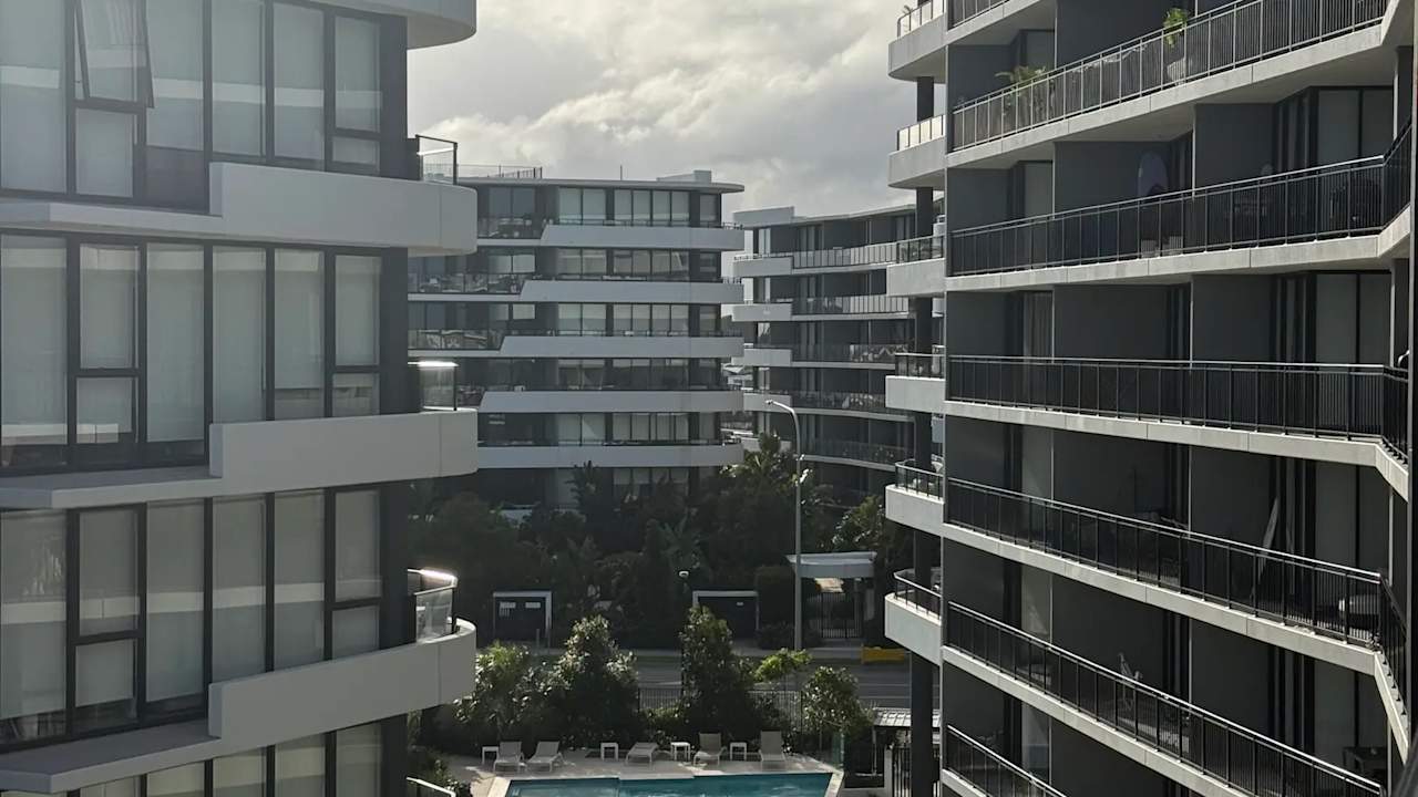 Unfurnished room with own bathroom