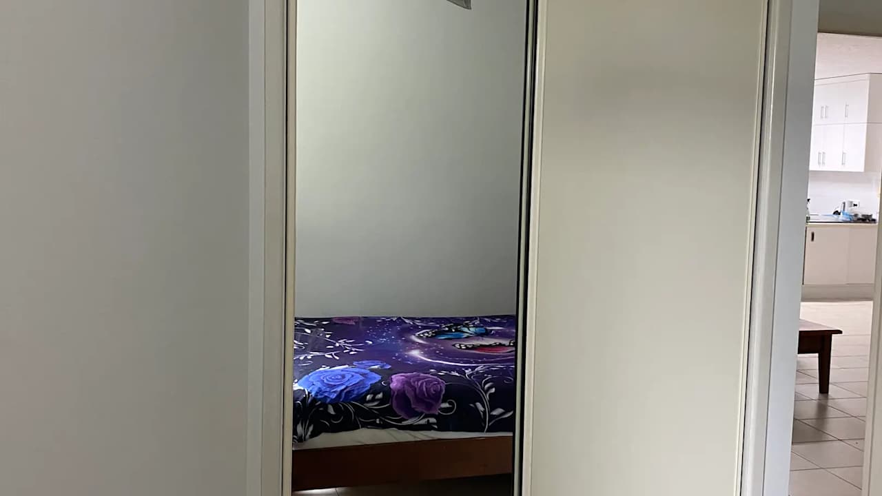 Furnished room in a flatshare