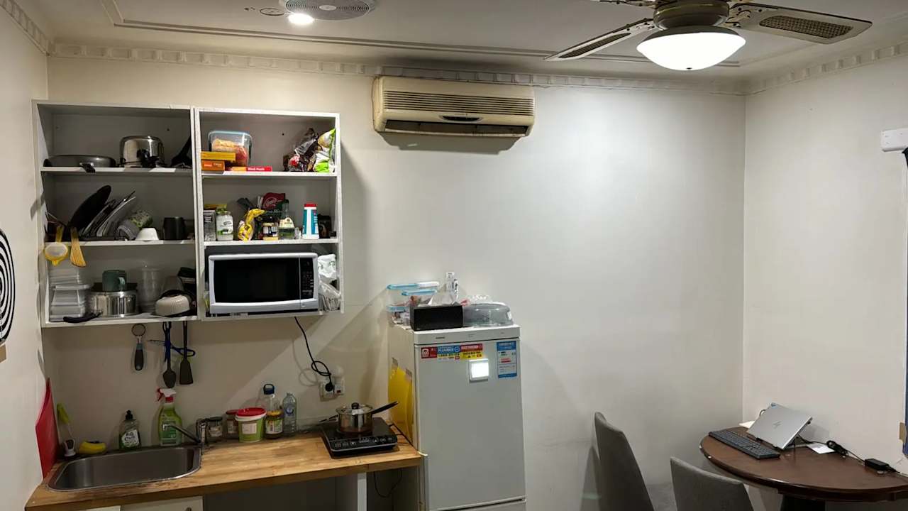 Furnished room with own bathroom