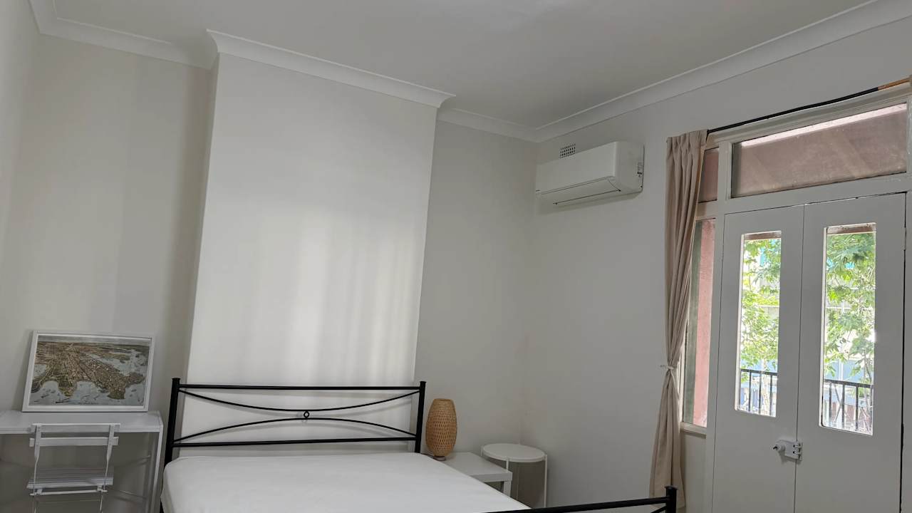 Furnished room in a share house