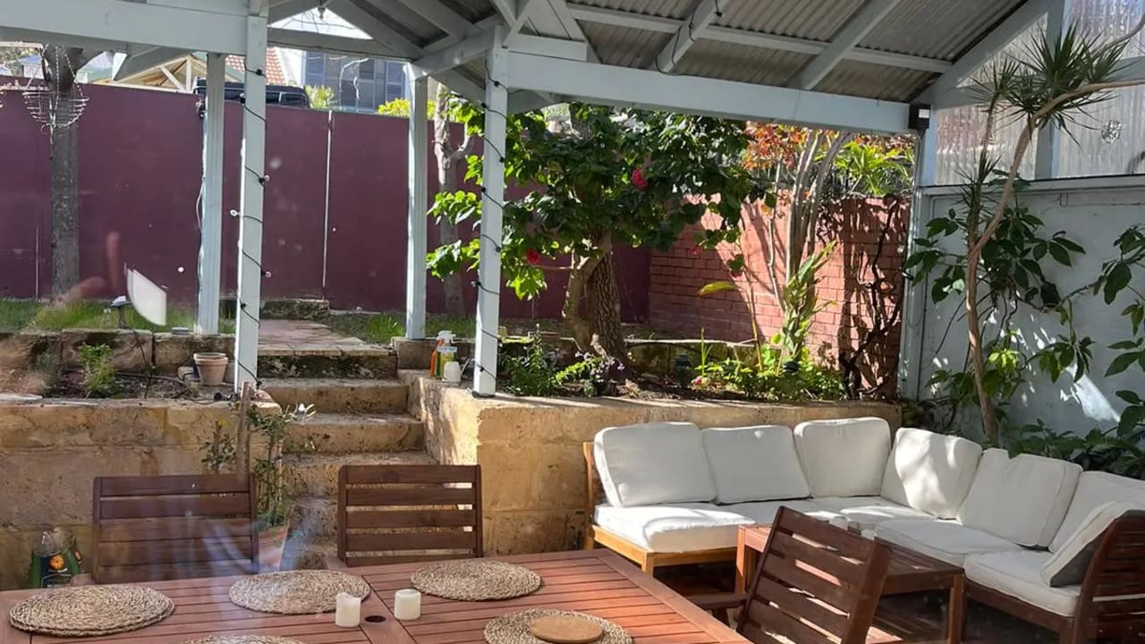 Unfurnished room in a share house