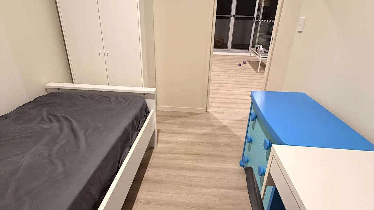 Furnished room in a flatshare